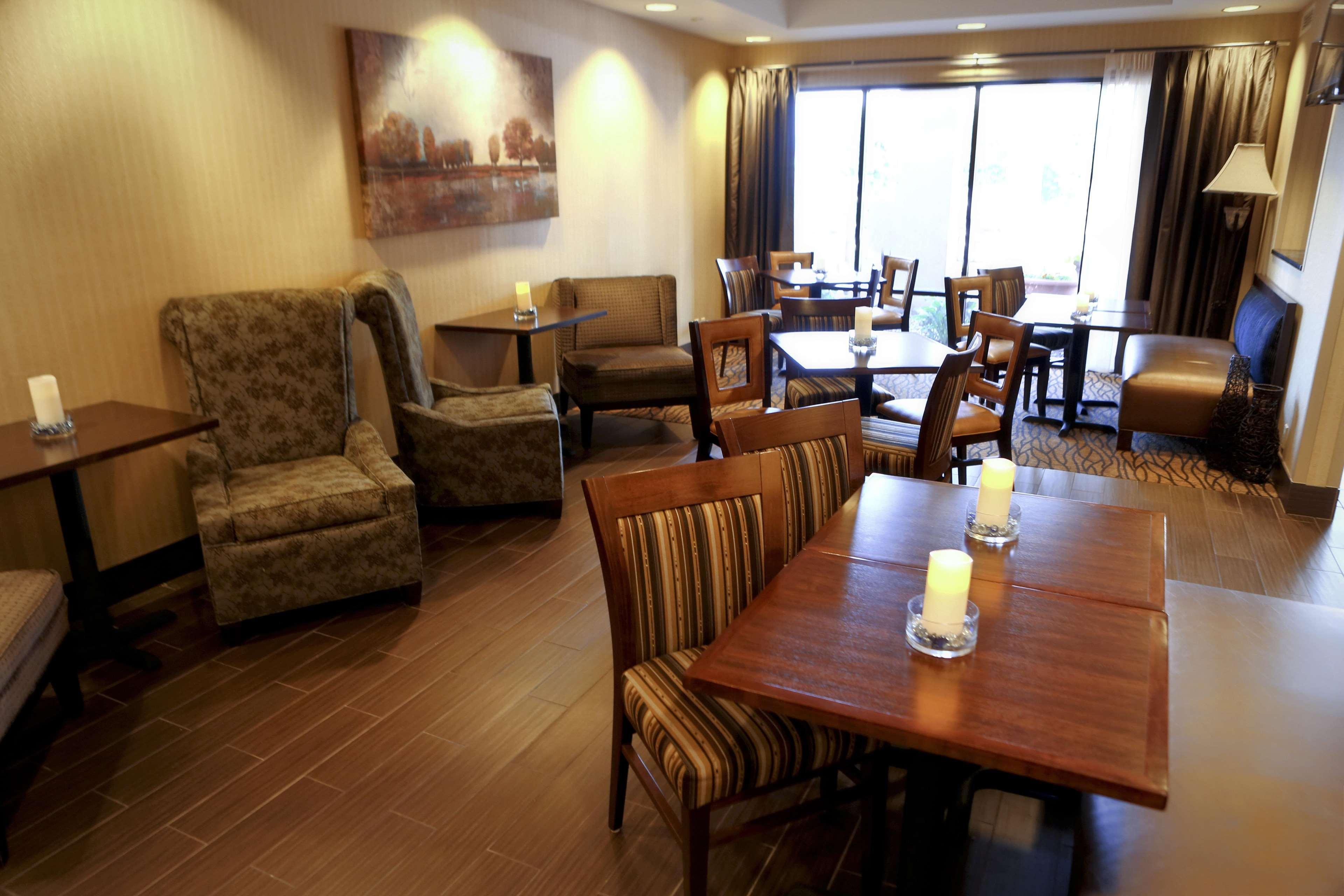Hampton Inn Eau Claire Zewnętrze zdjęcie